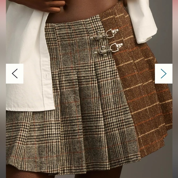 Avec Les Filles Mixed Plaid Pleated Mini Skirt - Picture 3 of 10